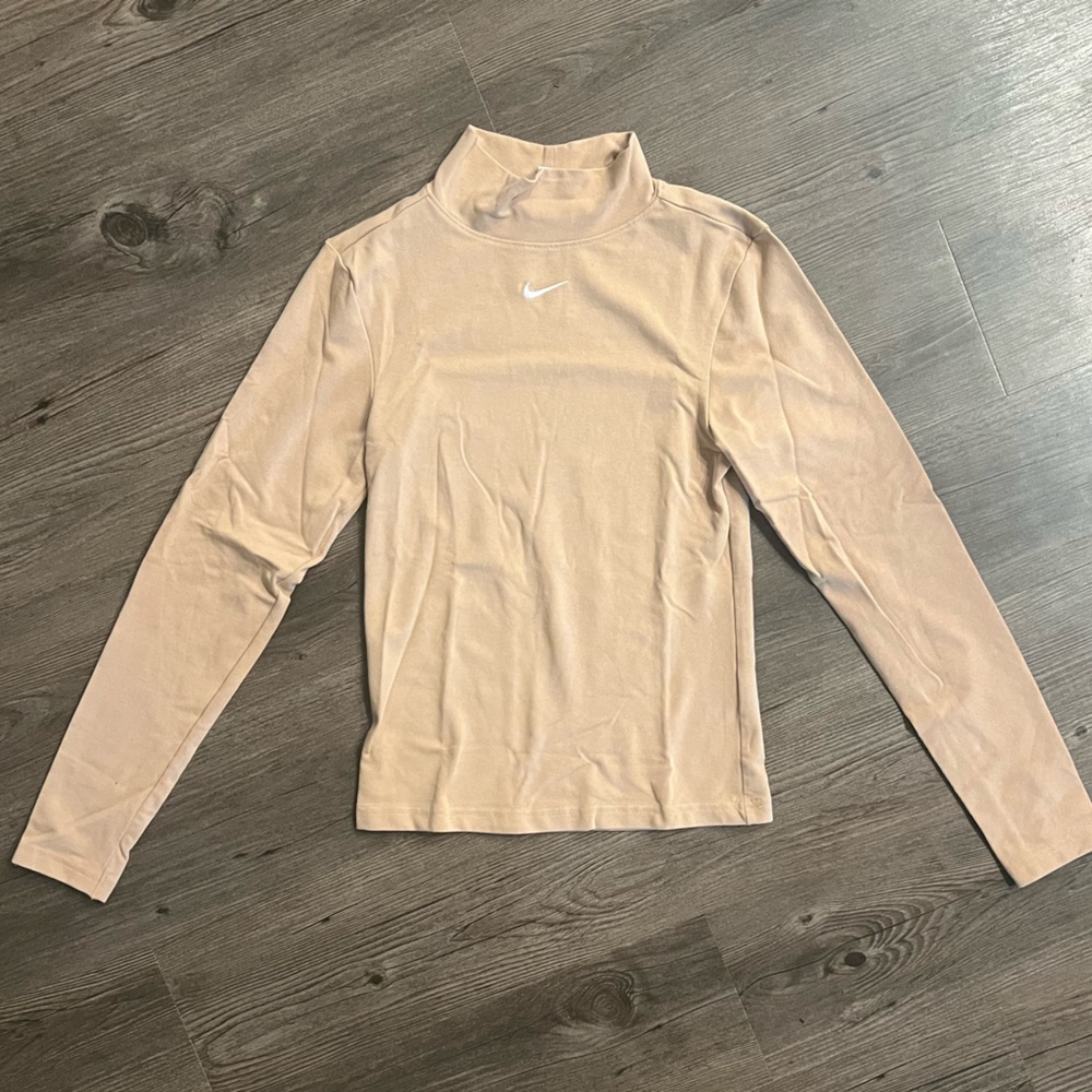 Nike Mock Neck Long Sleeve in Tan. Size XS. Never worn, great condition.